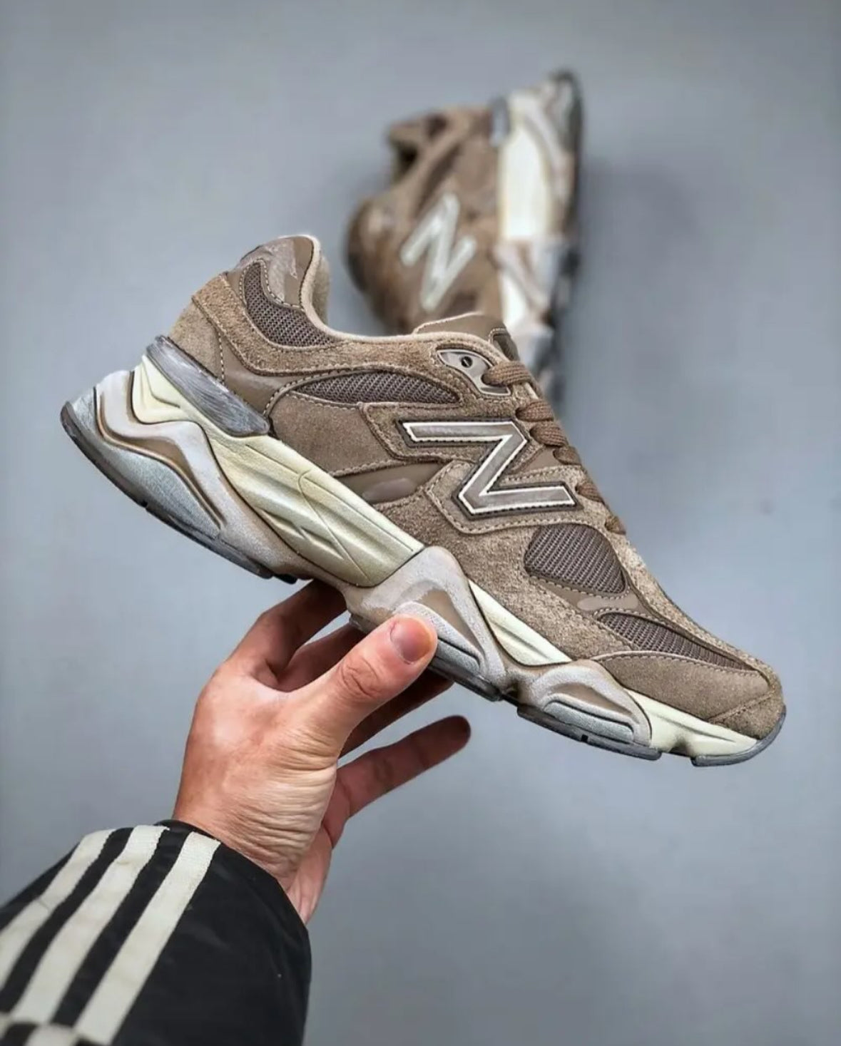 NEW BALANCE 9060 "MUSHROOM"