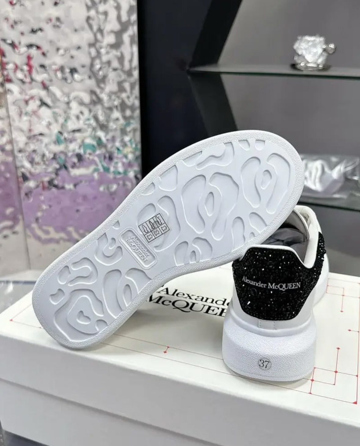 ALEXANDER MCQUEEN SHINY BLACK WHITE