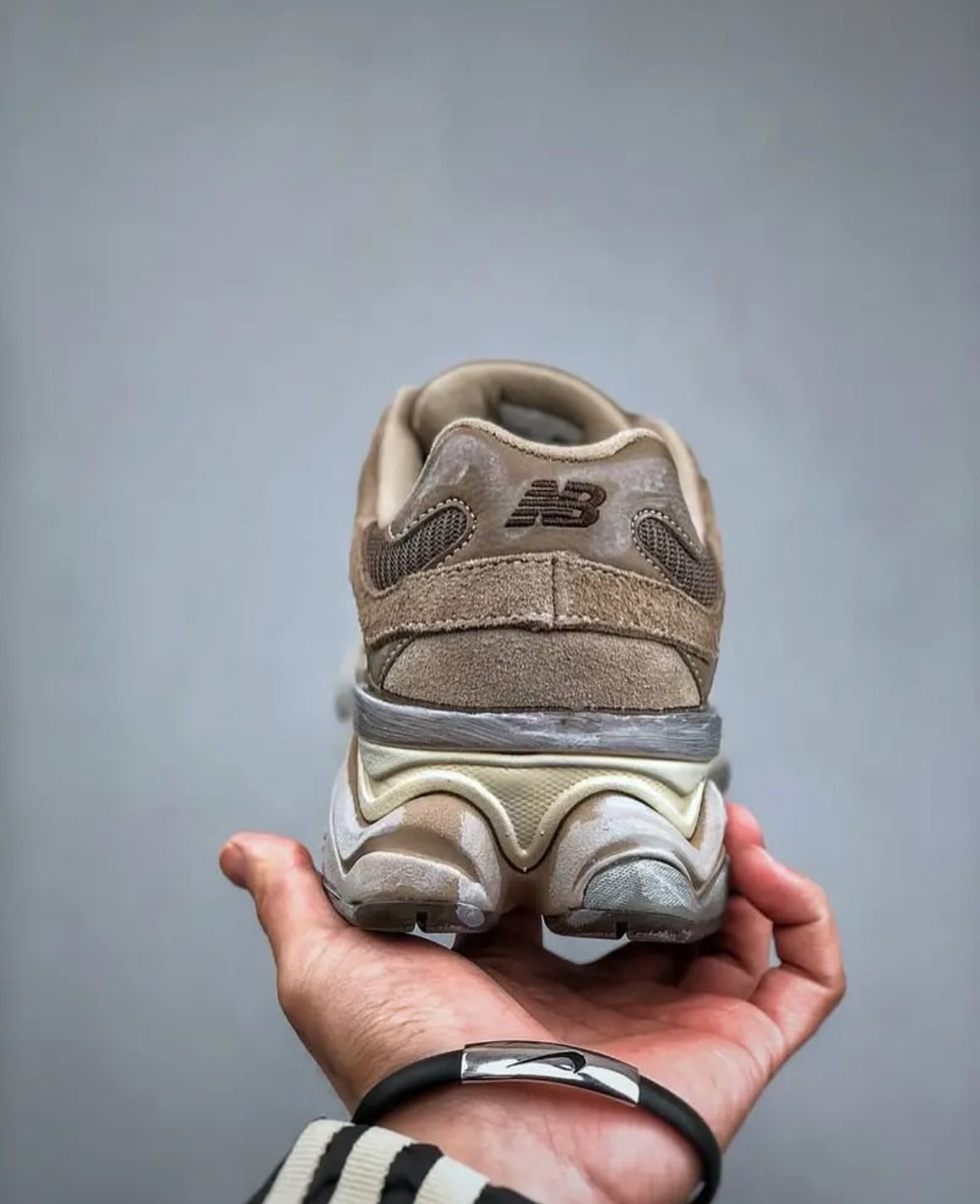 NEW BALANCE 9060 "MUSHROOM"