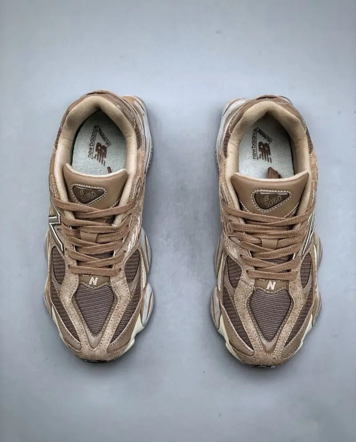 NEW BALANCE 9060 "MUSHROOM"