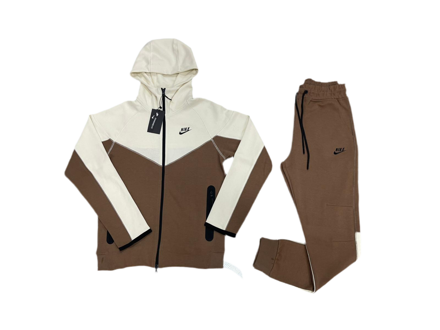 NIKE TECH FLEECE SET BIJELO SMEĐI